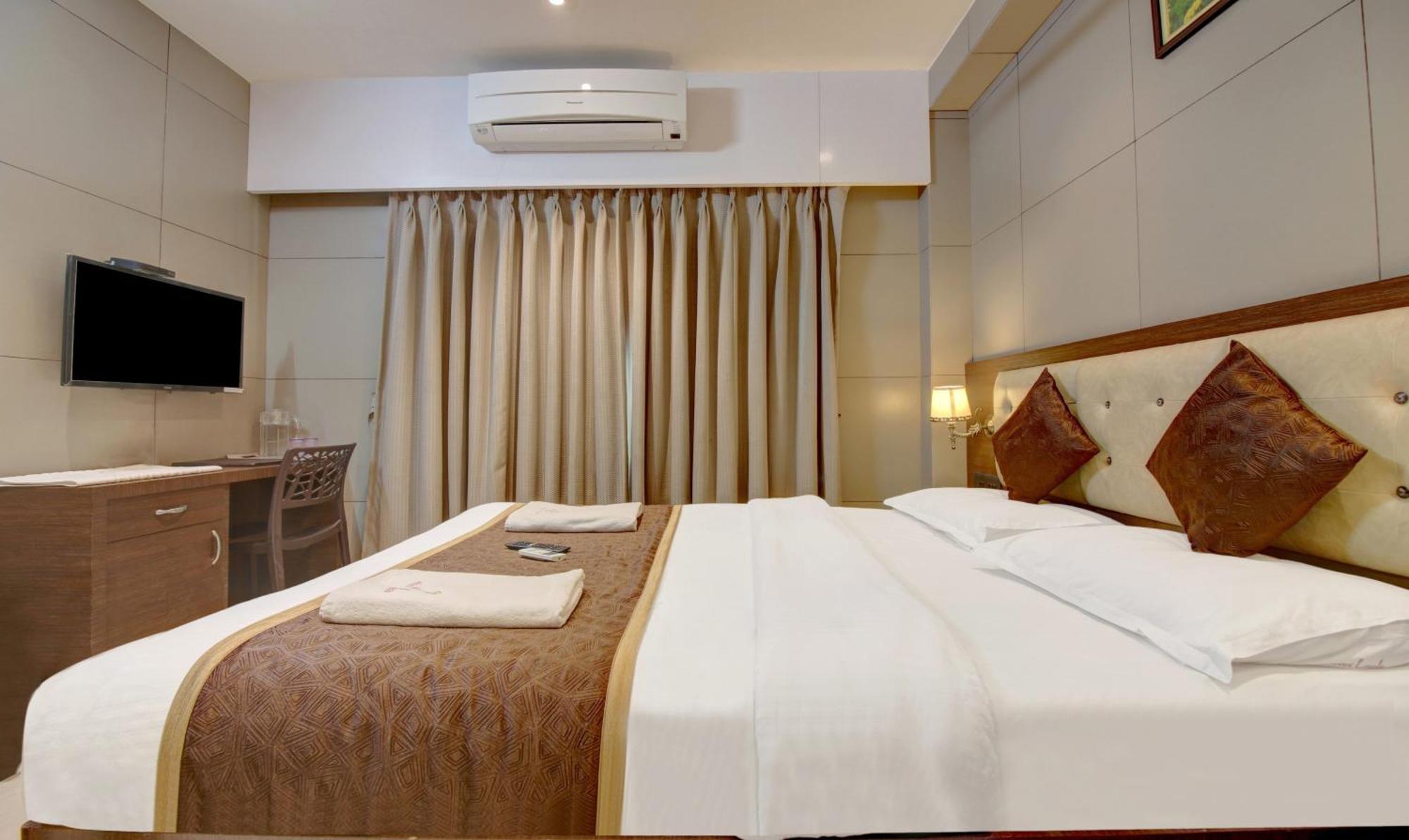 Hotel Leela กาลยัน ภายนอก รูปภาพ