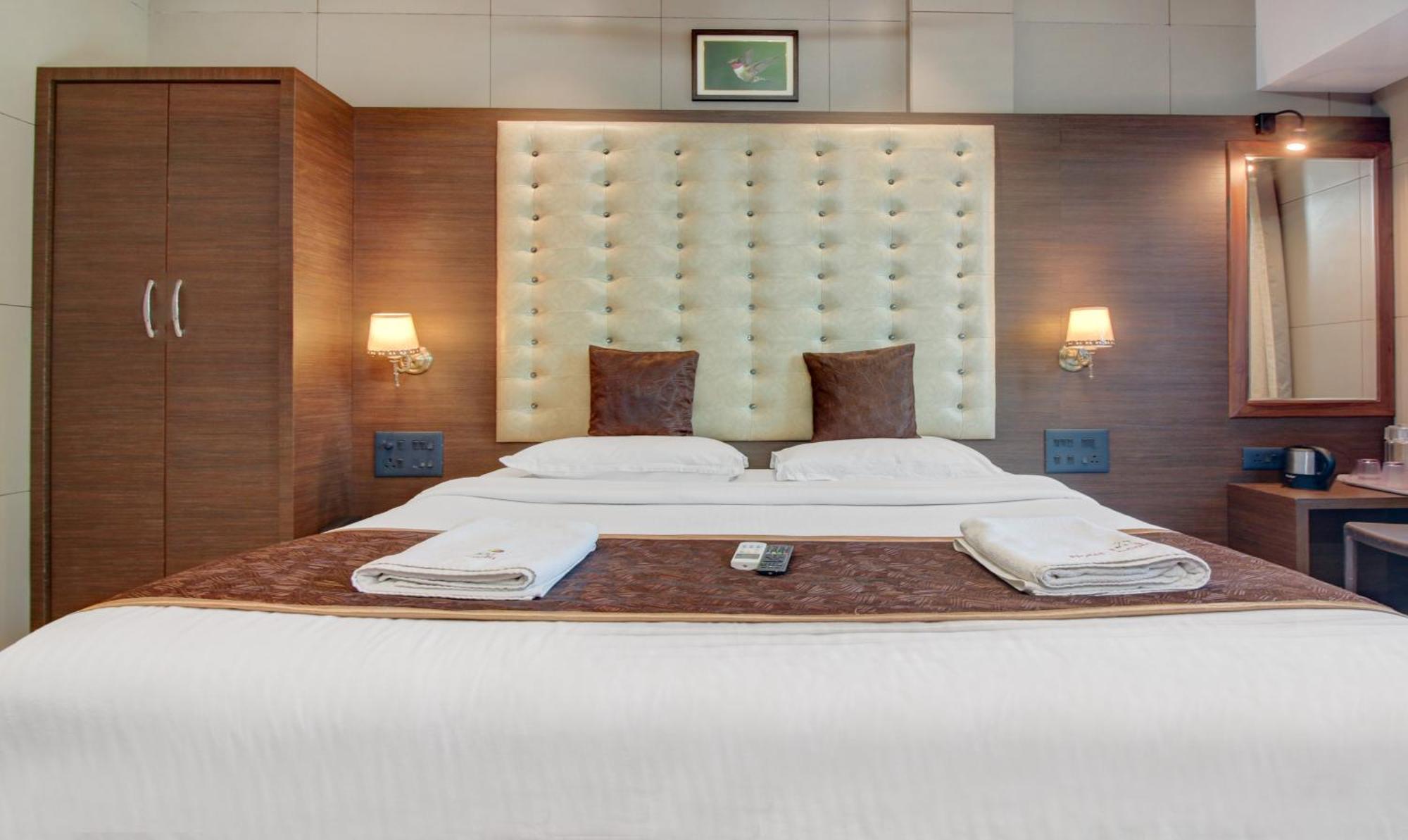 Hotel Leela กาลยัน ภายนอก รูปภาพ