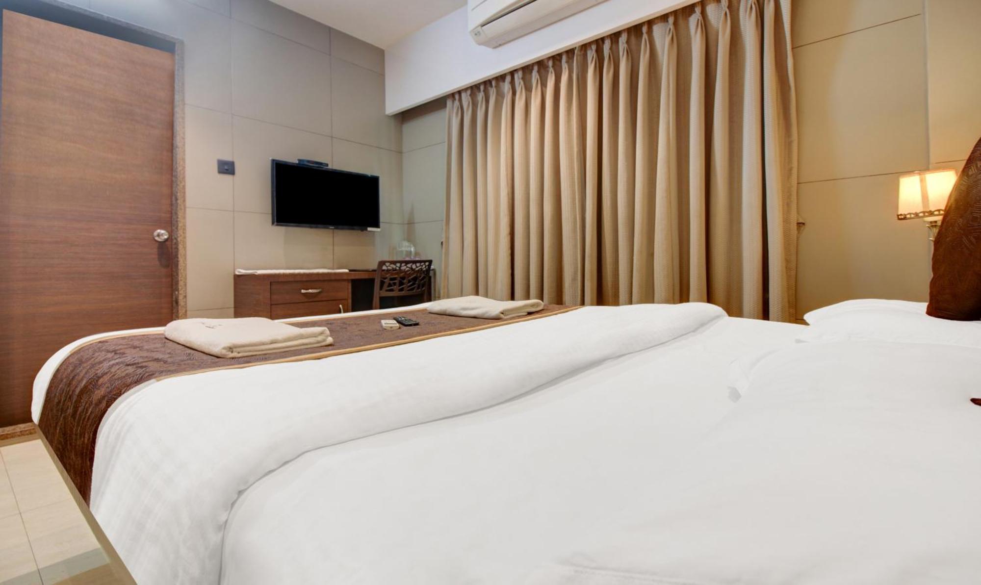 Hotel Leela กาลยัน ภายนอก รูปภาพ